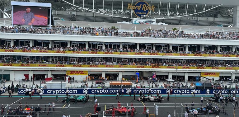 Frontansicht Pitlane des Miami International Autodromes